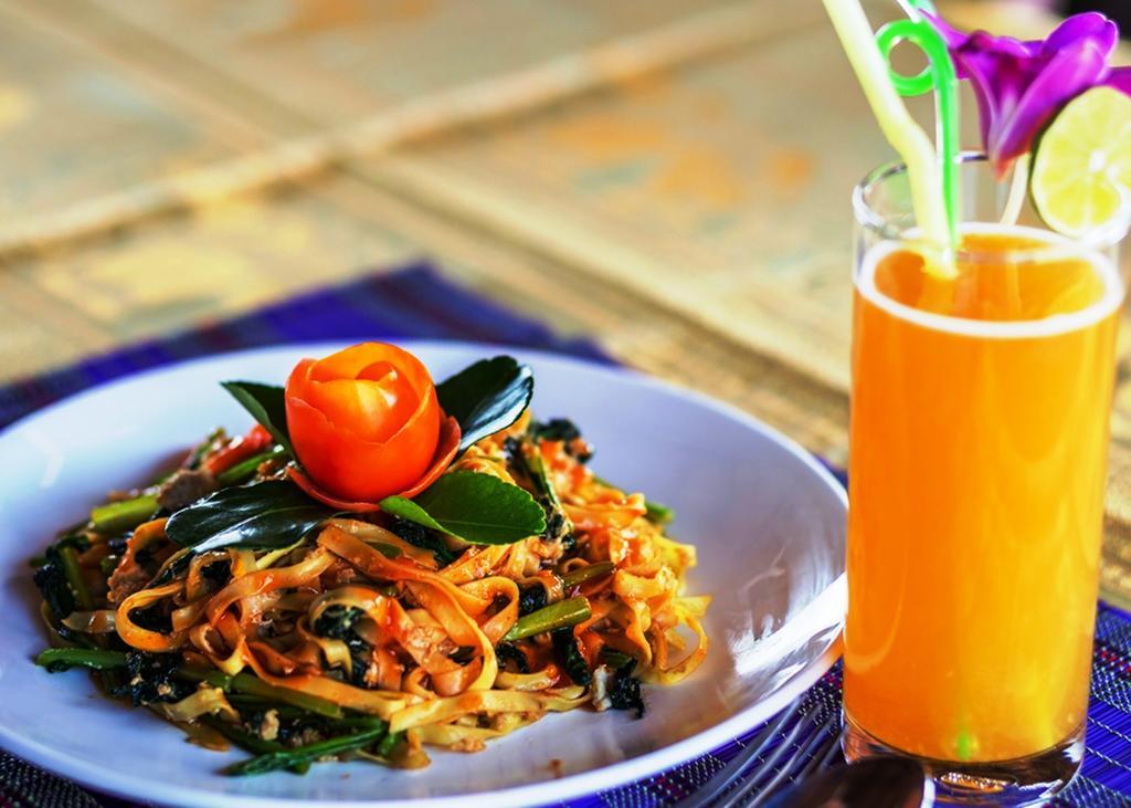 Plumeria Hotel & Spa Siem Reap Luaran gambar
